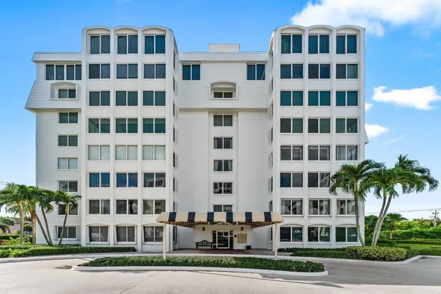 $595,000 | 2000 South Ocean Boulevard, Unit 108, Delray Beach, FL 33483
