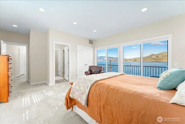 $2,140,000 | 1120 West Woodin Avenue, Unit 3, Chelan, WA 98816