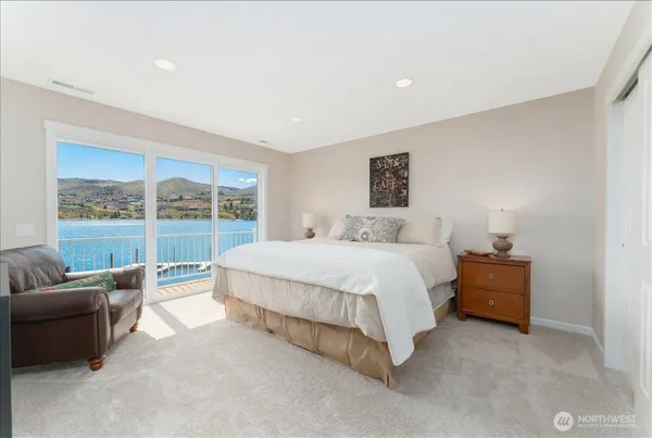 $2,140,000 | 1120 West Woodin Avenue, Unit 3, Chelan, WA 98816