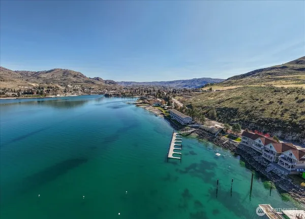$2,140,000 | 1120 West Woodin Avenue, Unit 3, Chelan, WA 98816