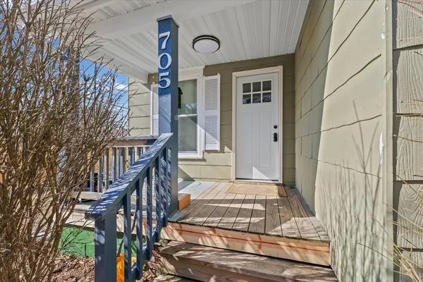 $177,500 | 705 North Elm Street, Champaign, IL 61820