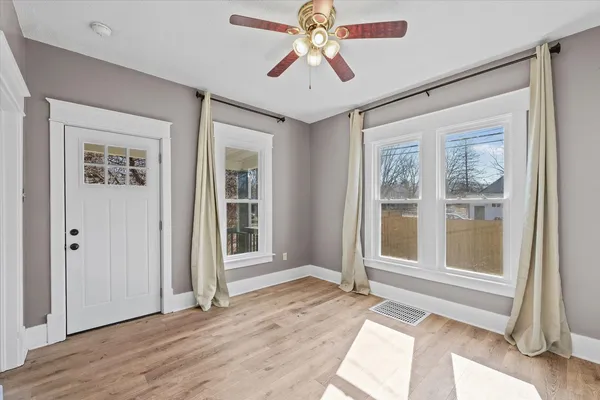 $177,500 | 705 North Elm Street, Champaign, IL 61820