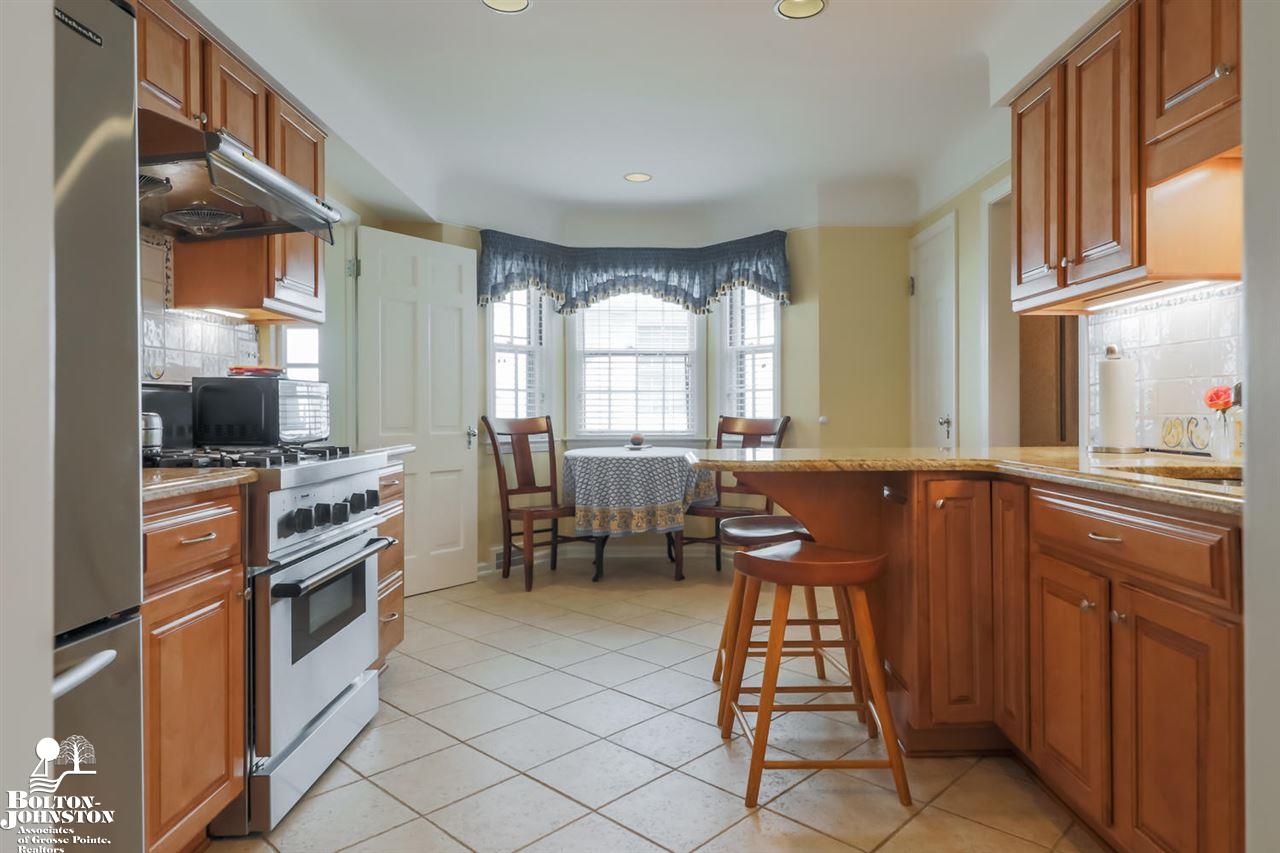 1359 Harvard Road Grosse Pointe Park, MI 48230 - Photo 16 of 31