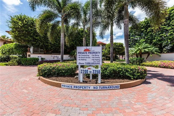 $17,500 | 2203 Gulf Shore Boulevard North, Unit E1, Naples, FL 34102