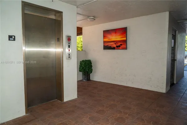 $299,999 | 854 Northwest 87th Avenue, Unit 405, Miami, FL 33172