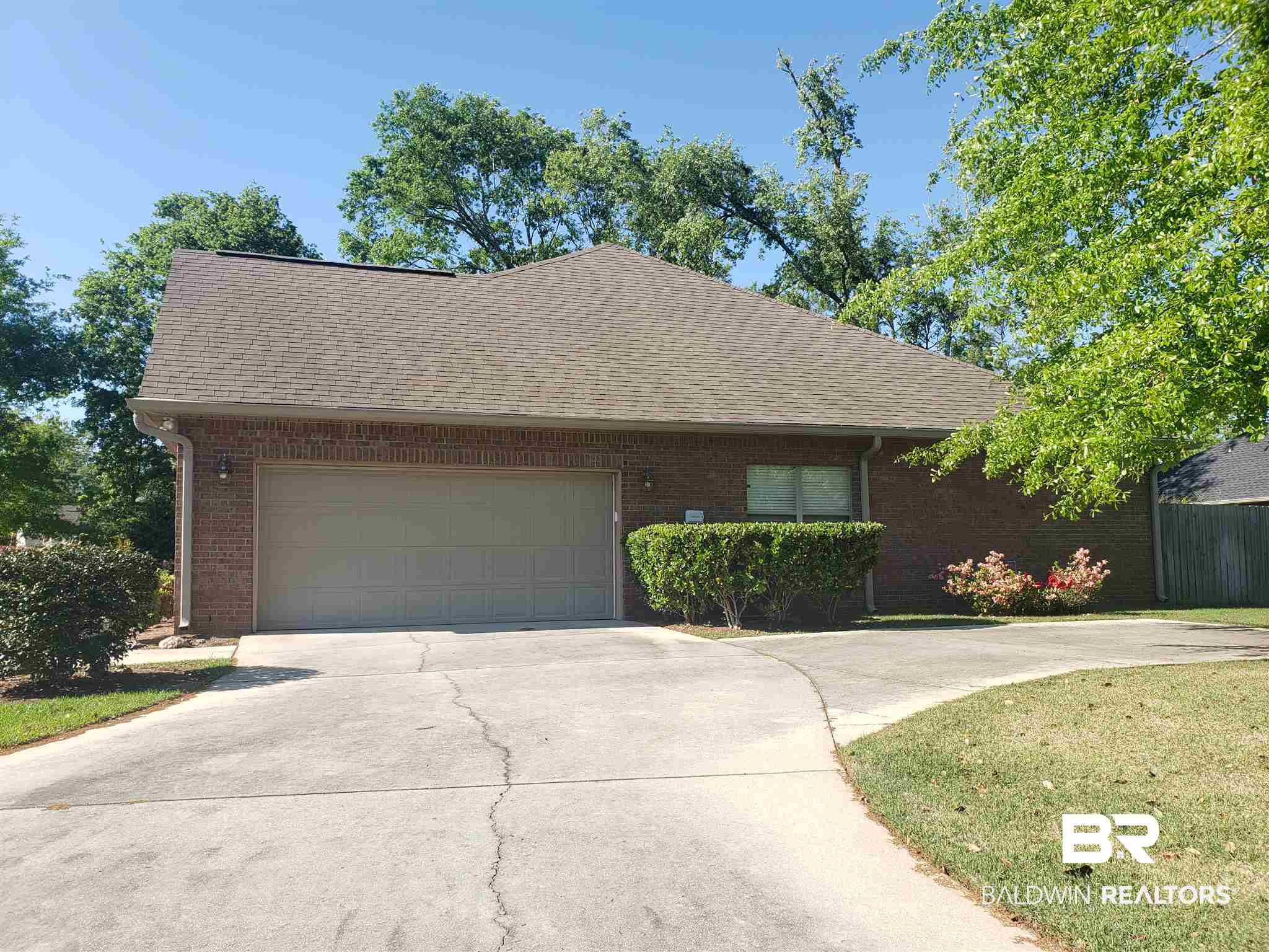 113 Durby Lane Foley, AL 36535 - Photo 30 of 32 Driveway