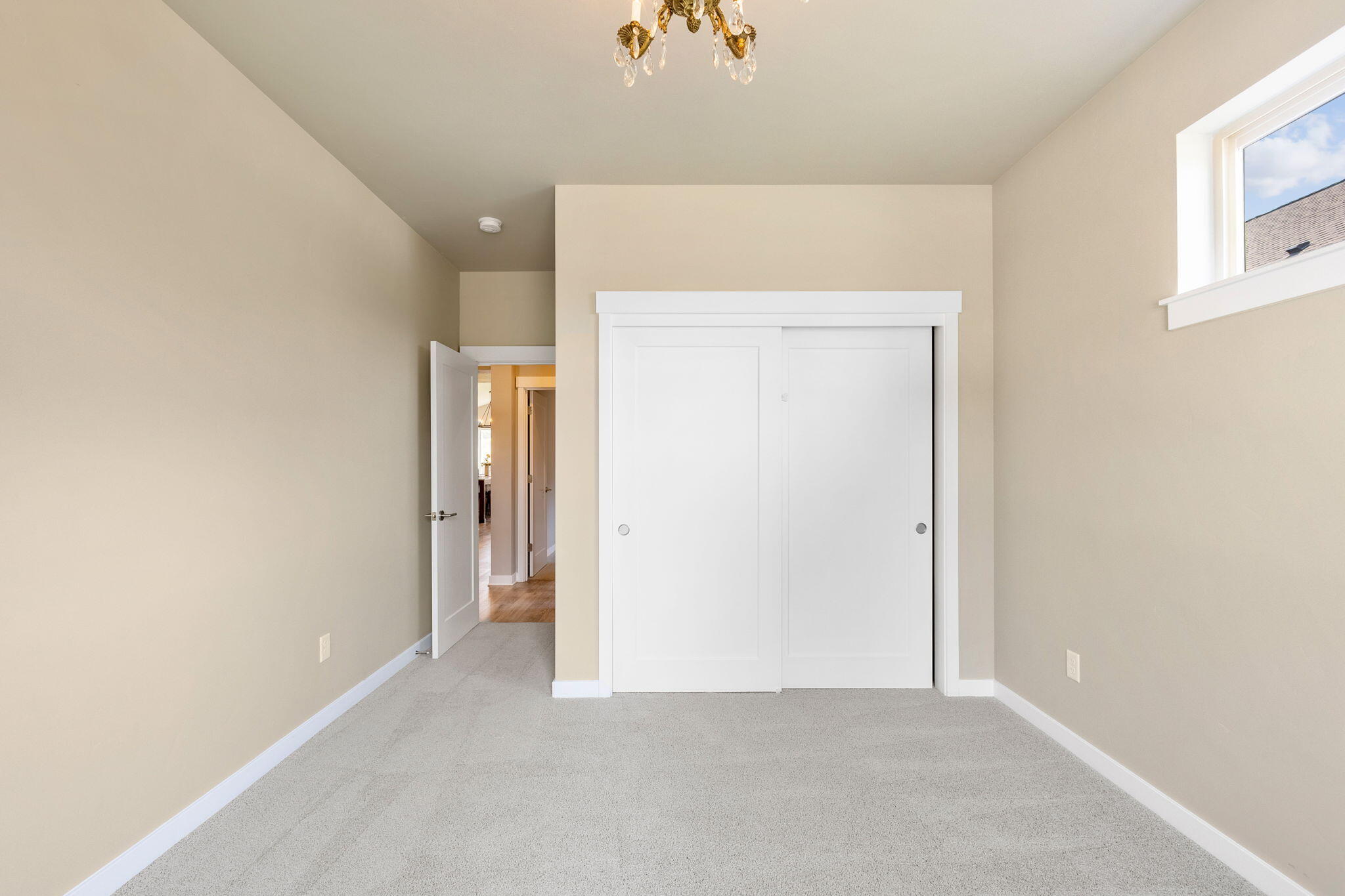4396 Southwest 36th Street Redmond, OR 97756 - Photo 25 of 36 Second bedroom
