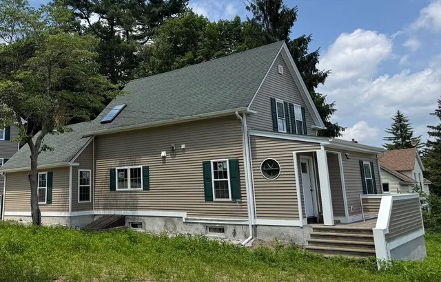 $3,800 | 40 Central Street, Auburn, MA 01501