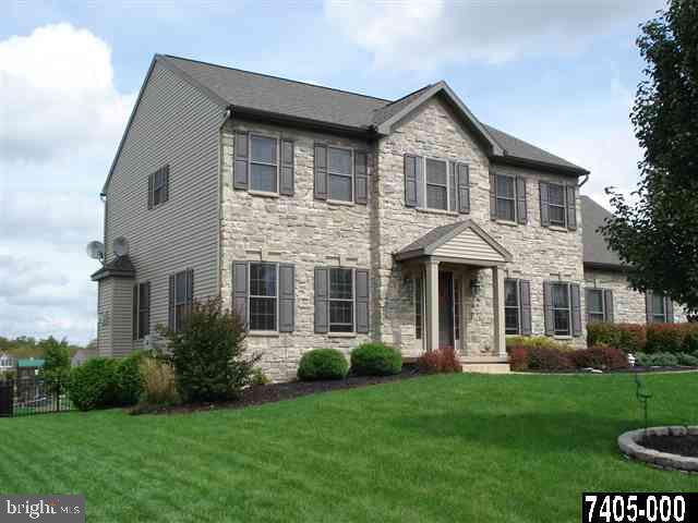 3095 Goldens Path York, PA 17408 - Photo 1 of 25 Gallery Image 1