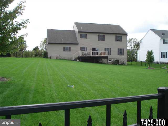 3095 Goldens Path York, PA 17408 - Photo 5 of 25 Gallery Image 5