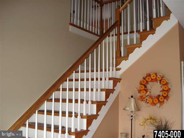 3095 Goldens Path York, PA 17408 - Photo 10 of 25 Gallery Image 10