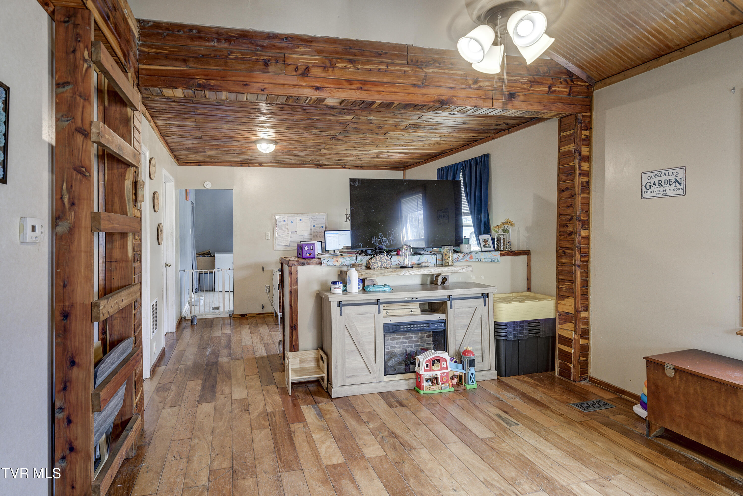 1820 Ridgeway Drive Kingsport, TN 37664 - Photo 4 of 24 Ridgeway-1