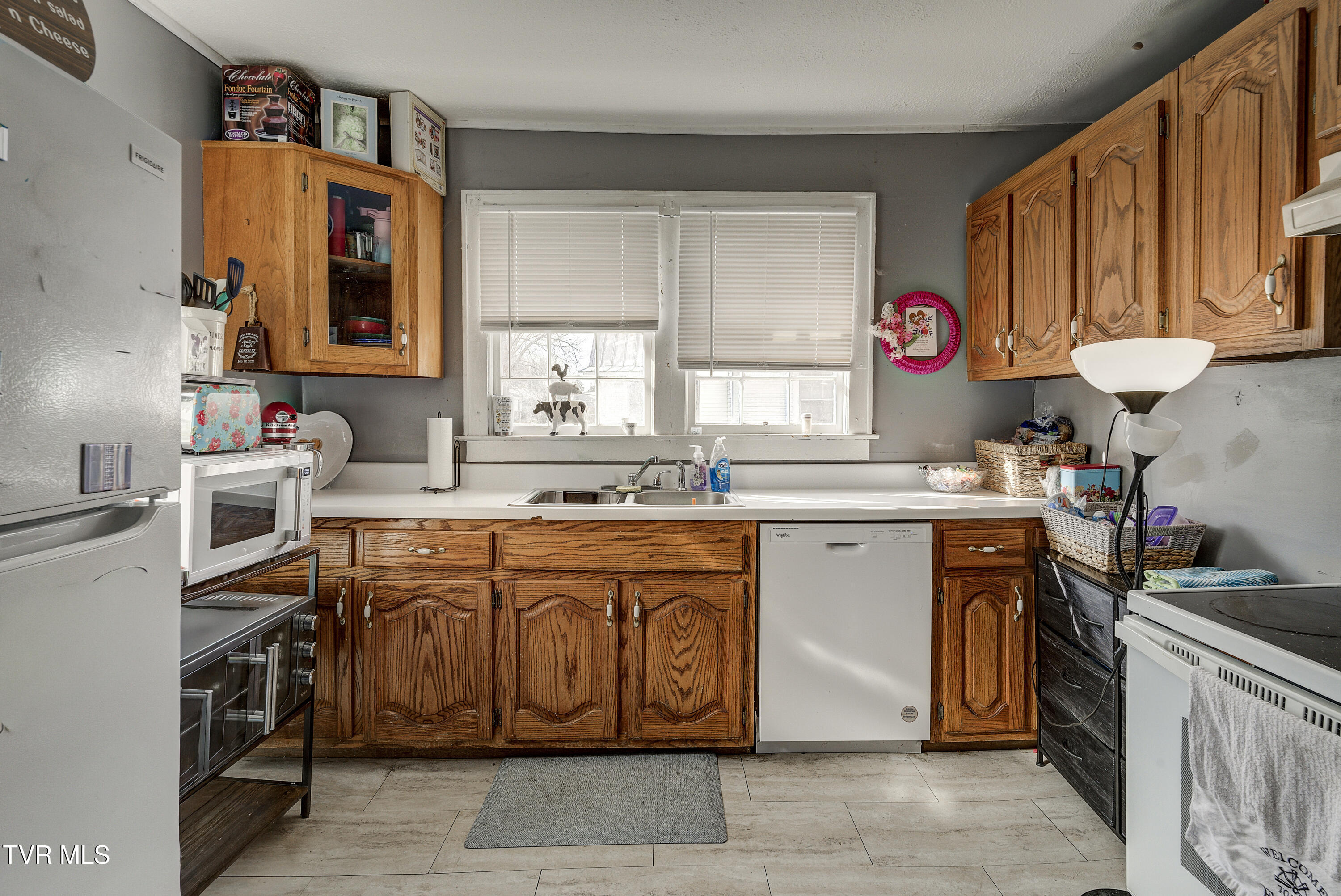 1820 Ridgeway Drive Kingsport, TN 37664 - Photo 10 of 24 Ridgeway-8