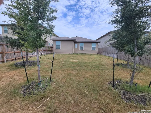 $1,450 | 15550 Crimson Topaz, San Antonio, TX 78253