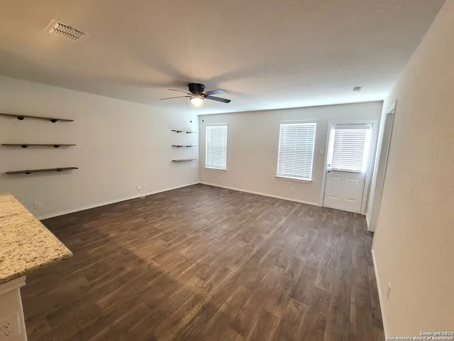 $1,450 | 15550 Crimson Topaz, San Antonio, TX 78253