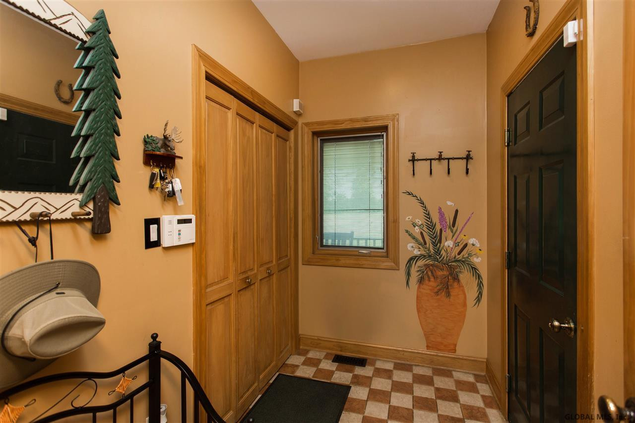 4548 West Line Road Amsterdam, NY 12010 - Photo 23 of 41 Photo 25