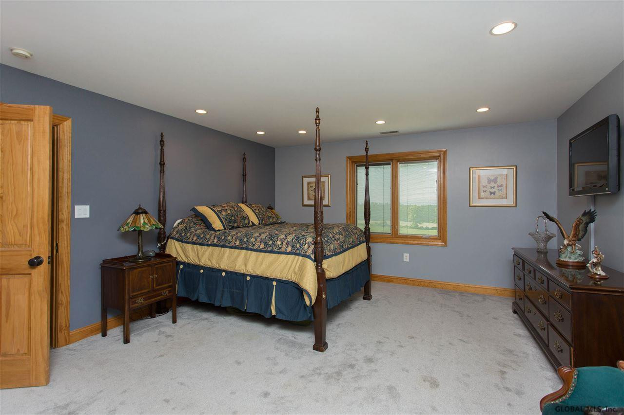 4548 West Line Road Amsterdam, NY 12010 - Photo 29 of 41 Photo 32