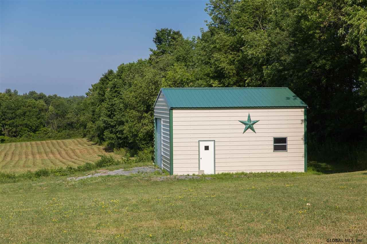 4548 West Line Road Amsterdam, NY 12010 - Photo 4 of 41 Photo 4
