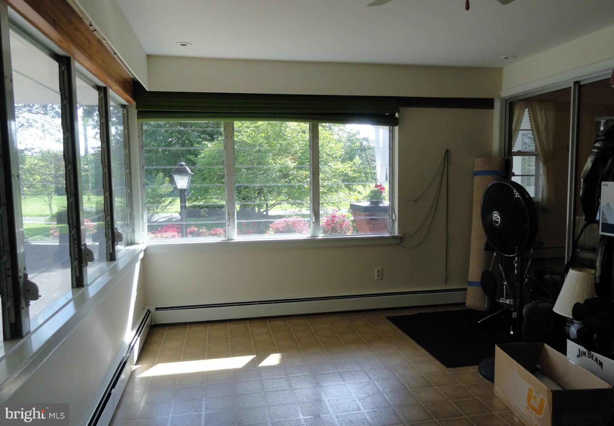 11701 Cemetery Road Bealeton, VA 22712 - Photo 15 of 30 Year Round Sunroom
