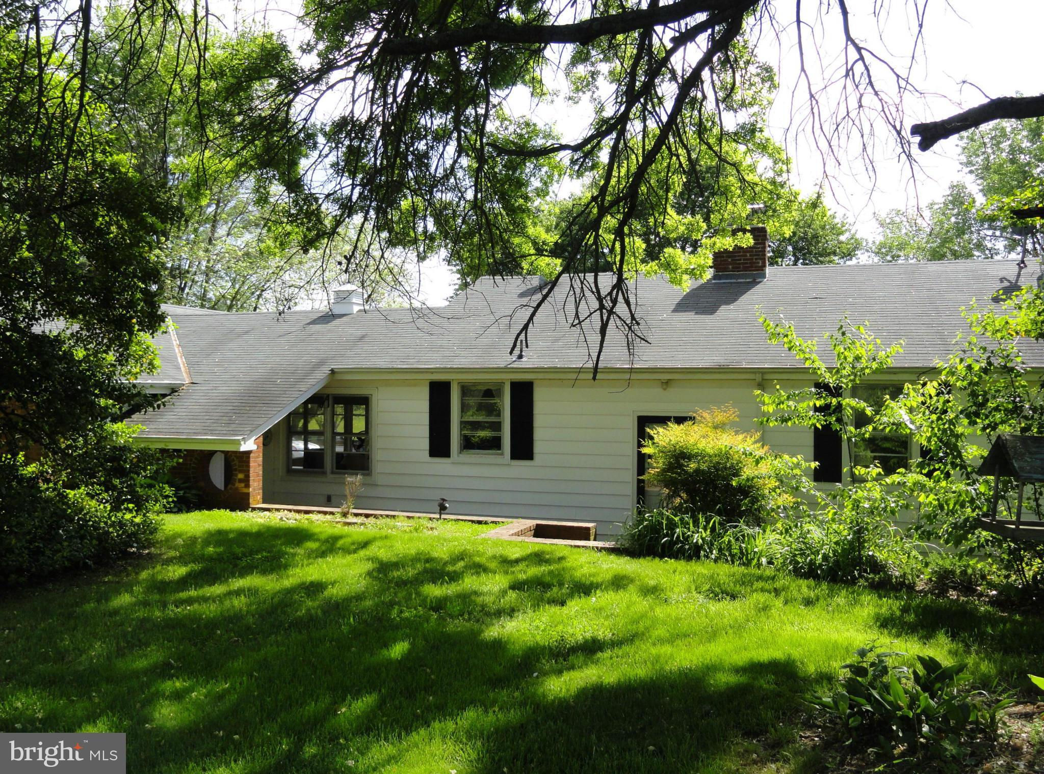 11701 Cemetery Road Bealeton, VA 22712 - Photo 27 of 30 Exterior (Rear)