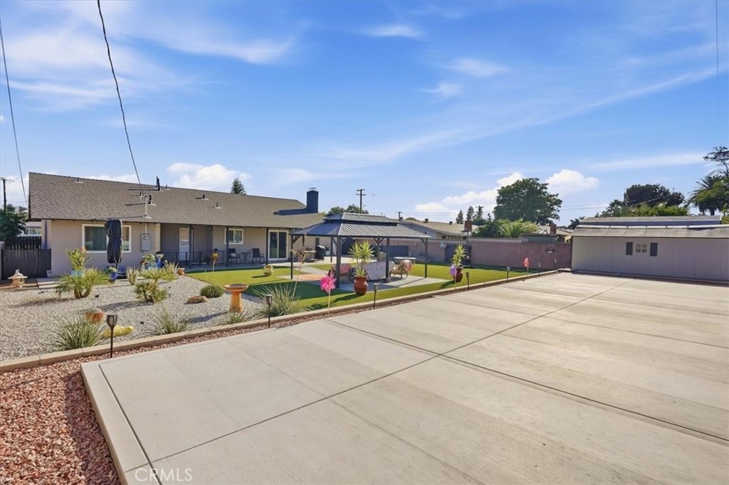 418 East Margarita Road Rialto, CA 92376 - Photo 38 of 42 Gallery Image 38