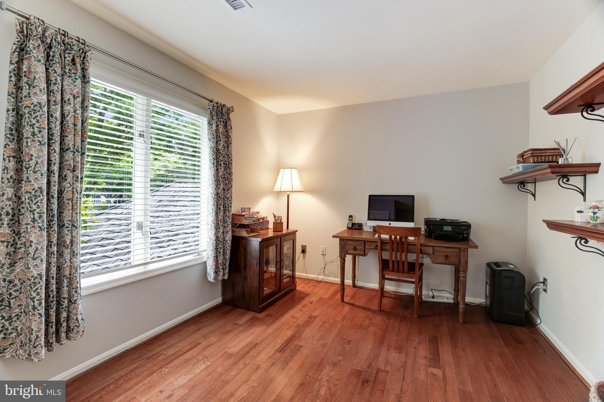 1591 Regatta Lane Reston, VA 20194 - Photo 28 of 60