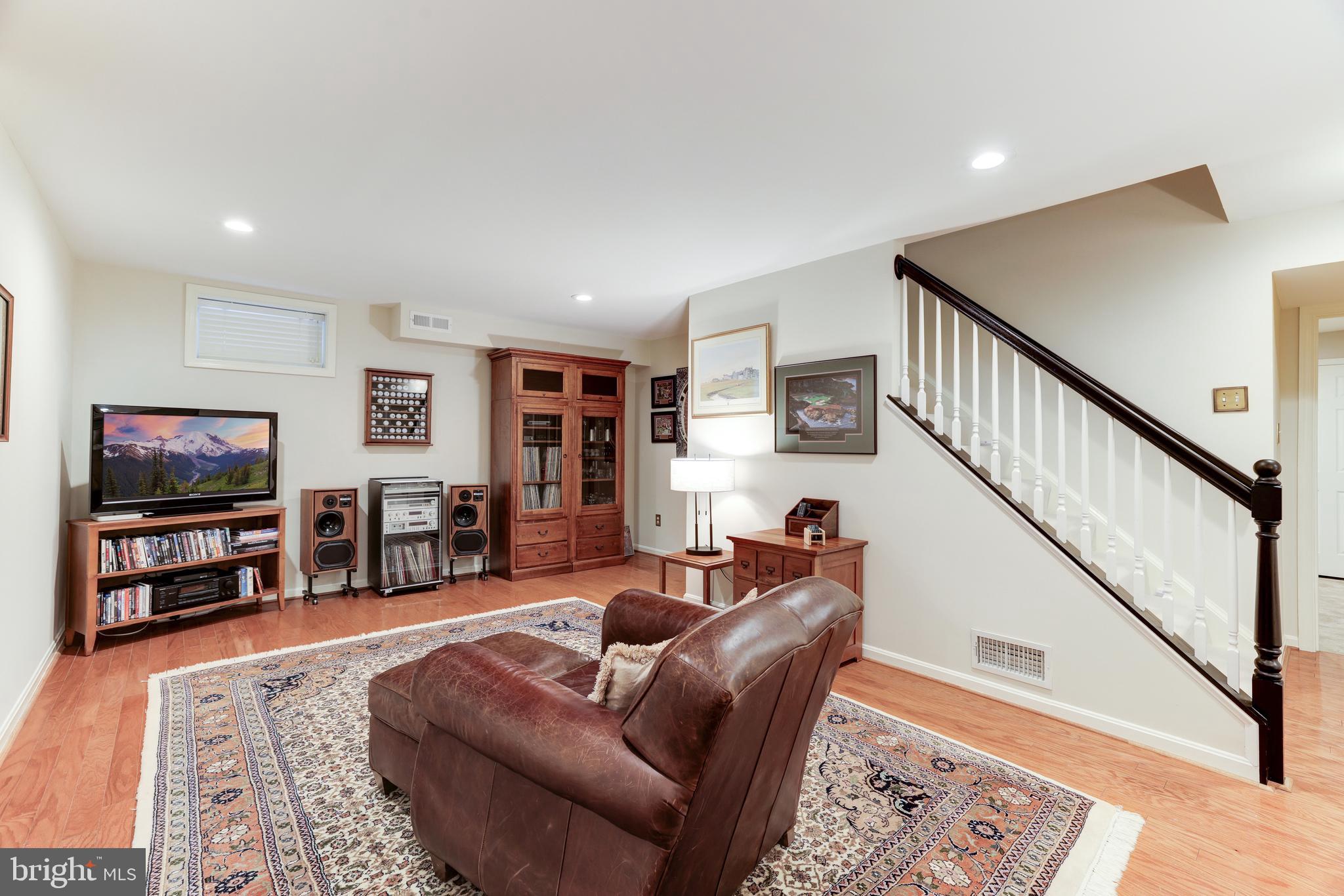 1591 Regatta Lane Reston, VA 20194 - Photo 38 of 60