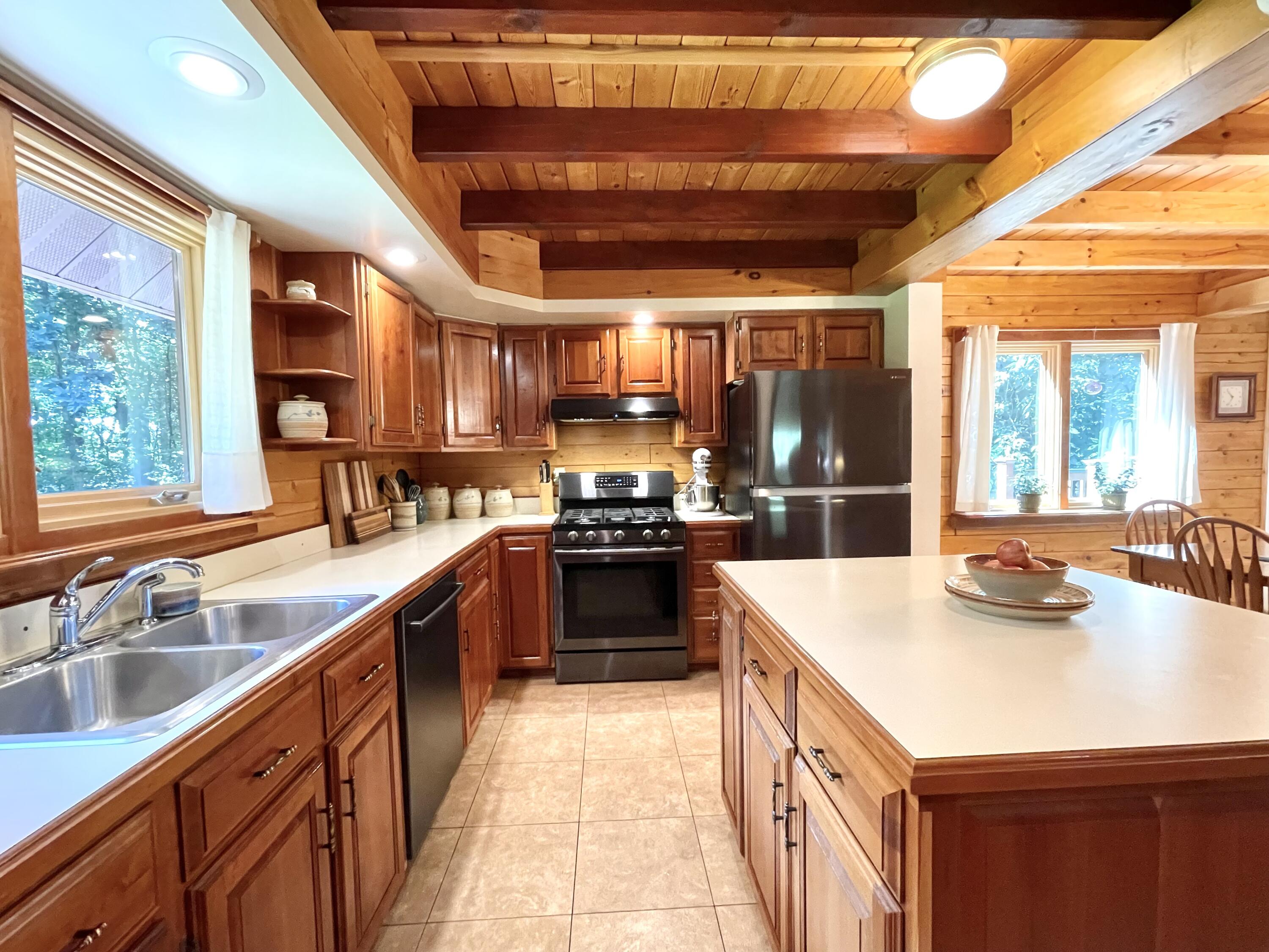 6607 East Division Road Mill Creek, IN 46365 - Photo 13 of 47 3000x2250