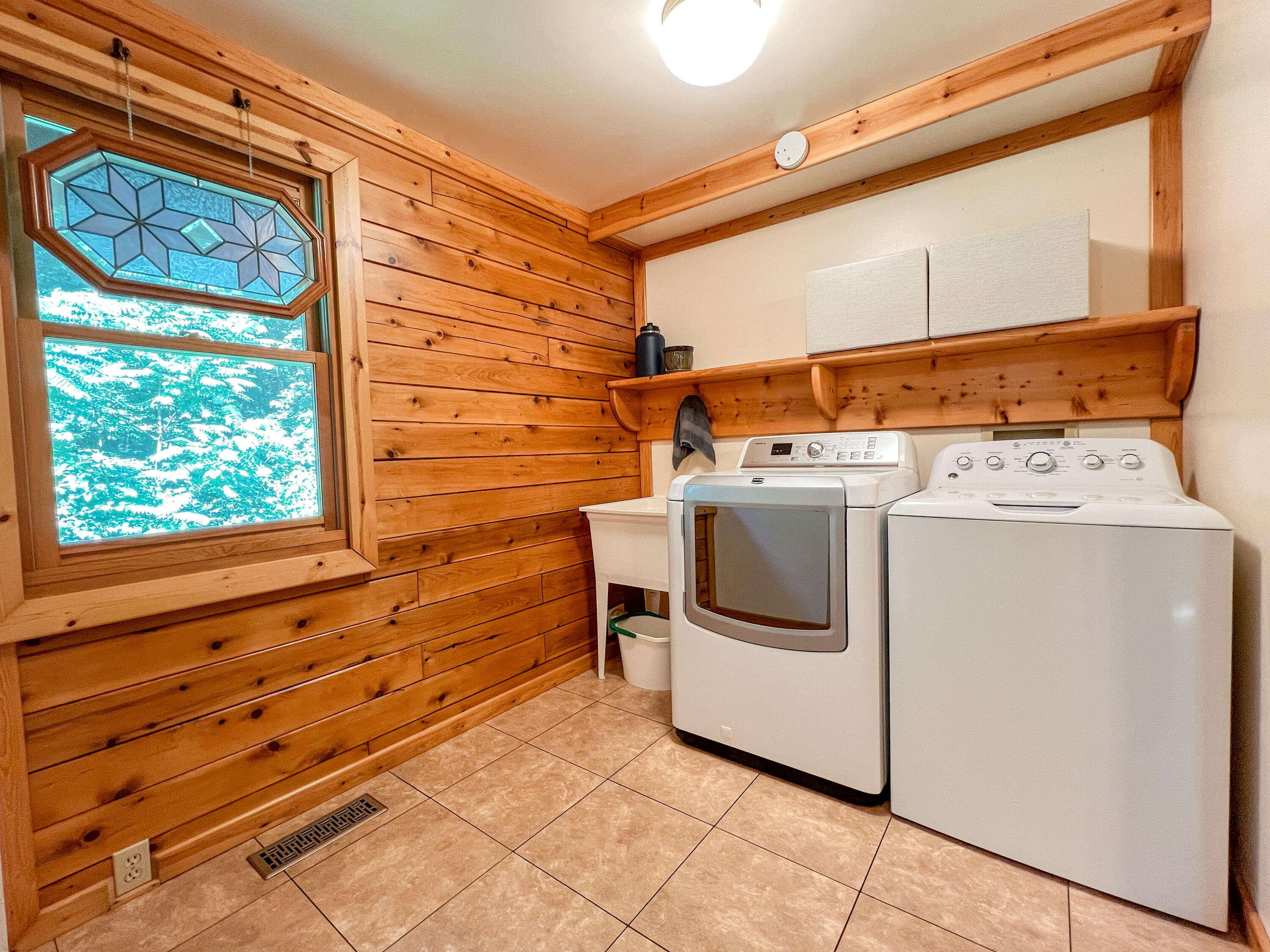 6607 East Division Road Mill Creek, IN 46365 - Photo 17 of 47 3000x2250
