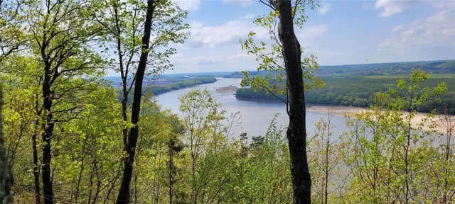 $1,100,000 | 1055 Wings Road, St. Albans, MO 63073