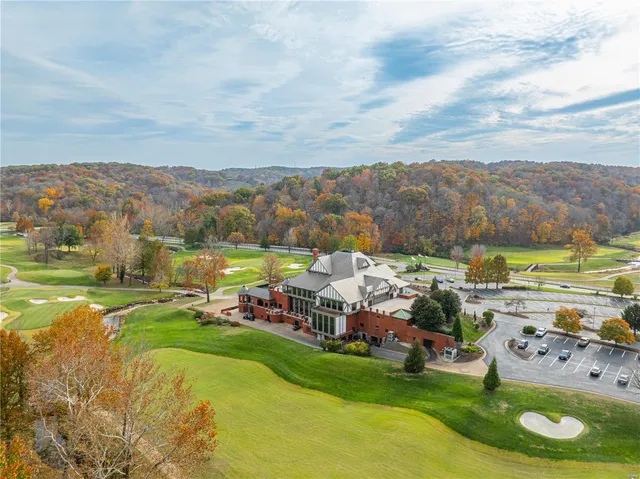 $1,100,000 | 1055 Wings Road, St. Albans, MO 63073