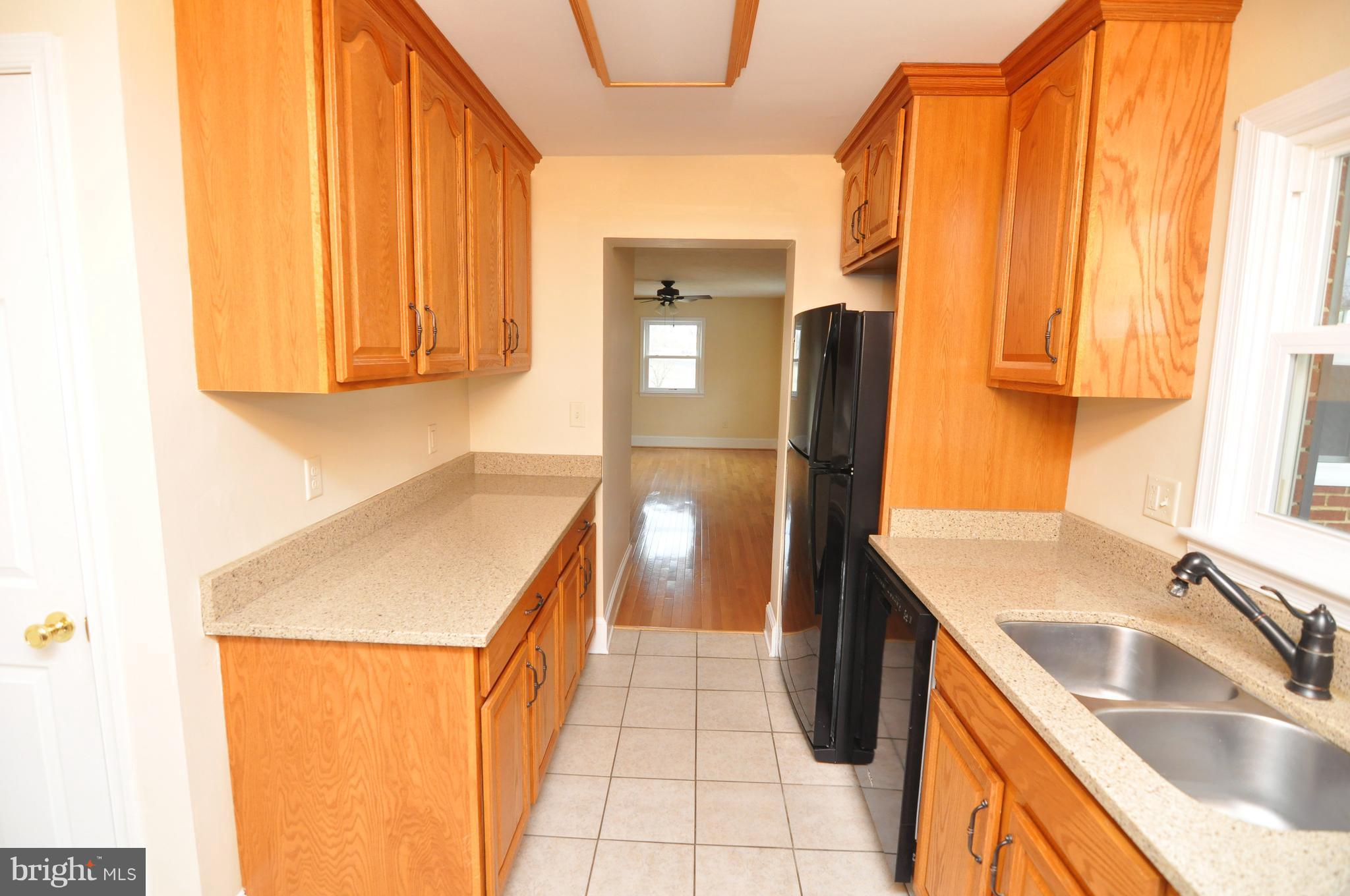 260 Redland Road Cross Junction, VA 22625 - Photo 17 of 30 Kitchen