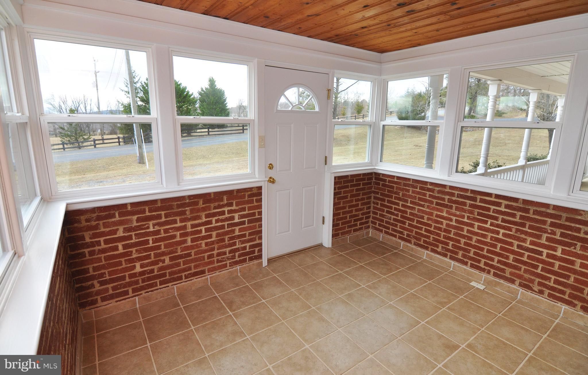 260 Redland Road Cross Junction, VA 22625 - Photo 18 of 30 Sun room