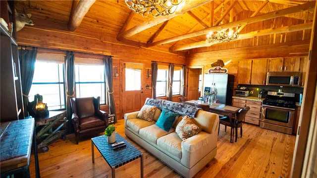 $3,645,000 | 20650 Farm To Market Road 2154, College Station, TX 77845