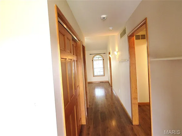 $275,000 | 71 Brooks Drive, Bethalto, IL 62010