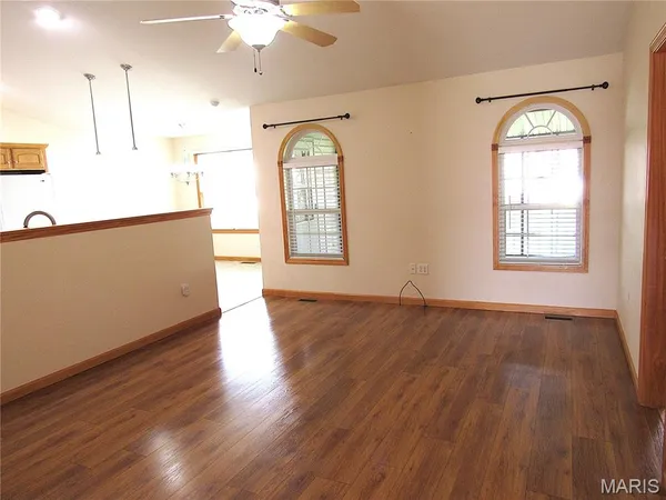 $275,000 | 71 Brooks Drive, Bethalto, IL 62010