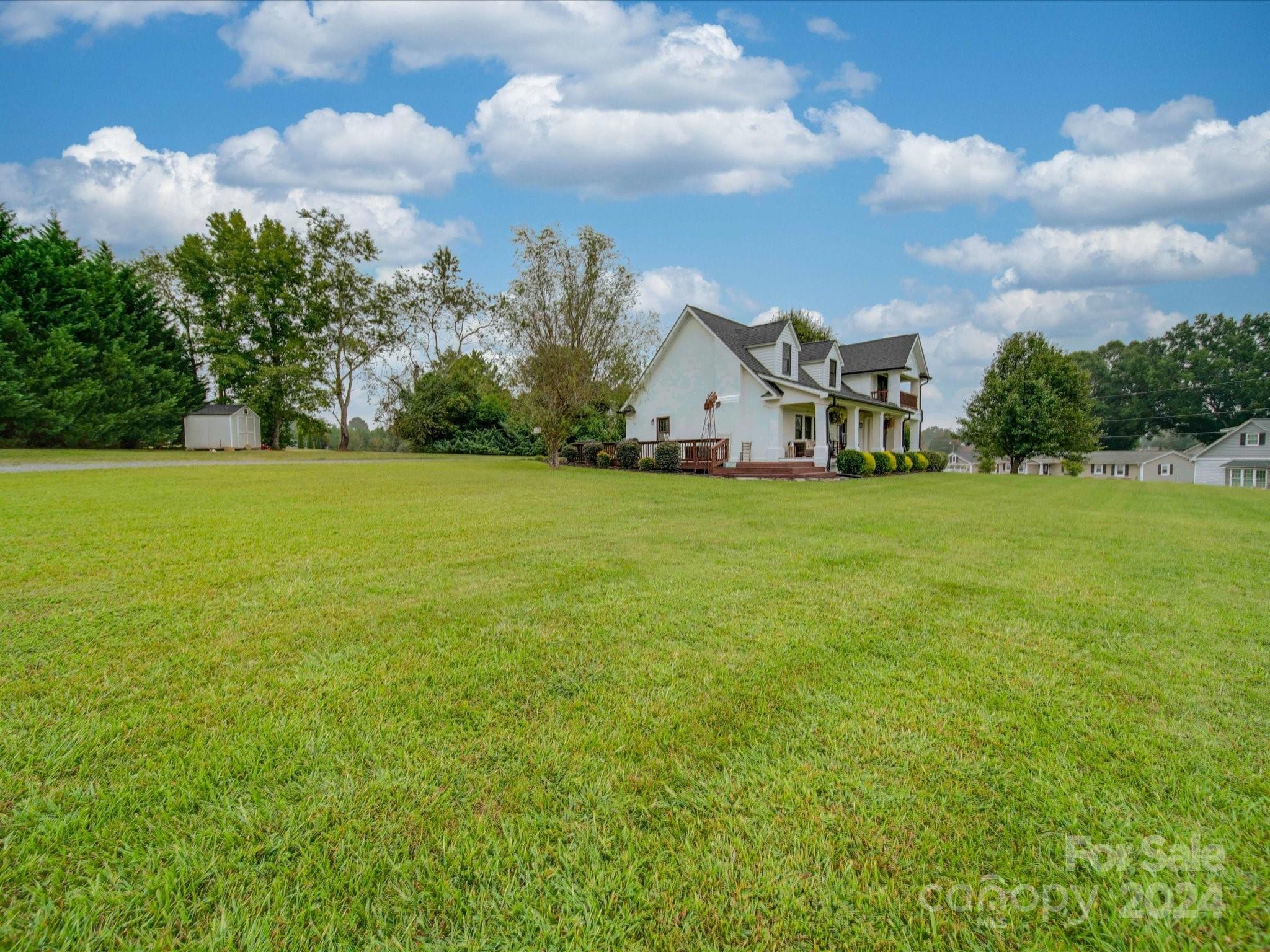 540 Harbor Road Norwood, NC 28128 - Photo 4 of 48 Gallery Image 4