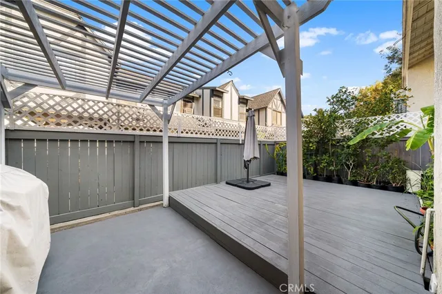 a view of a house with porch