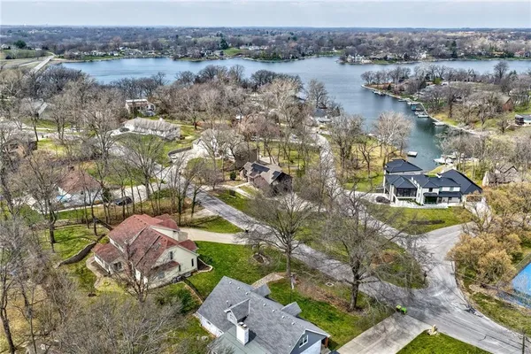 $650,000 | 9805 Northwest 73 Terrace, Weatherby Lake, MO 64152