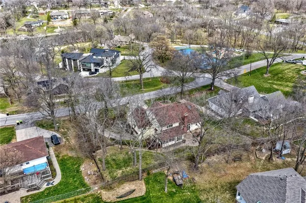 $650,000 | 9805 Northwest 73 Terrace, Weatherby Lake, MO 64152