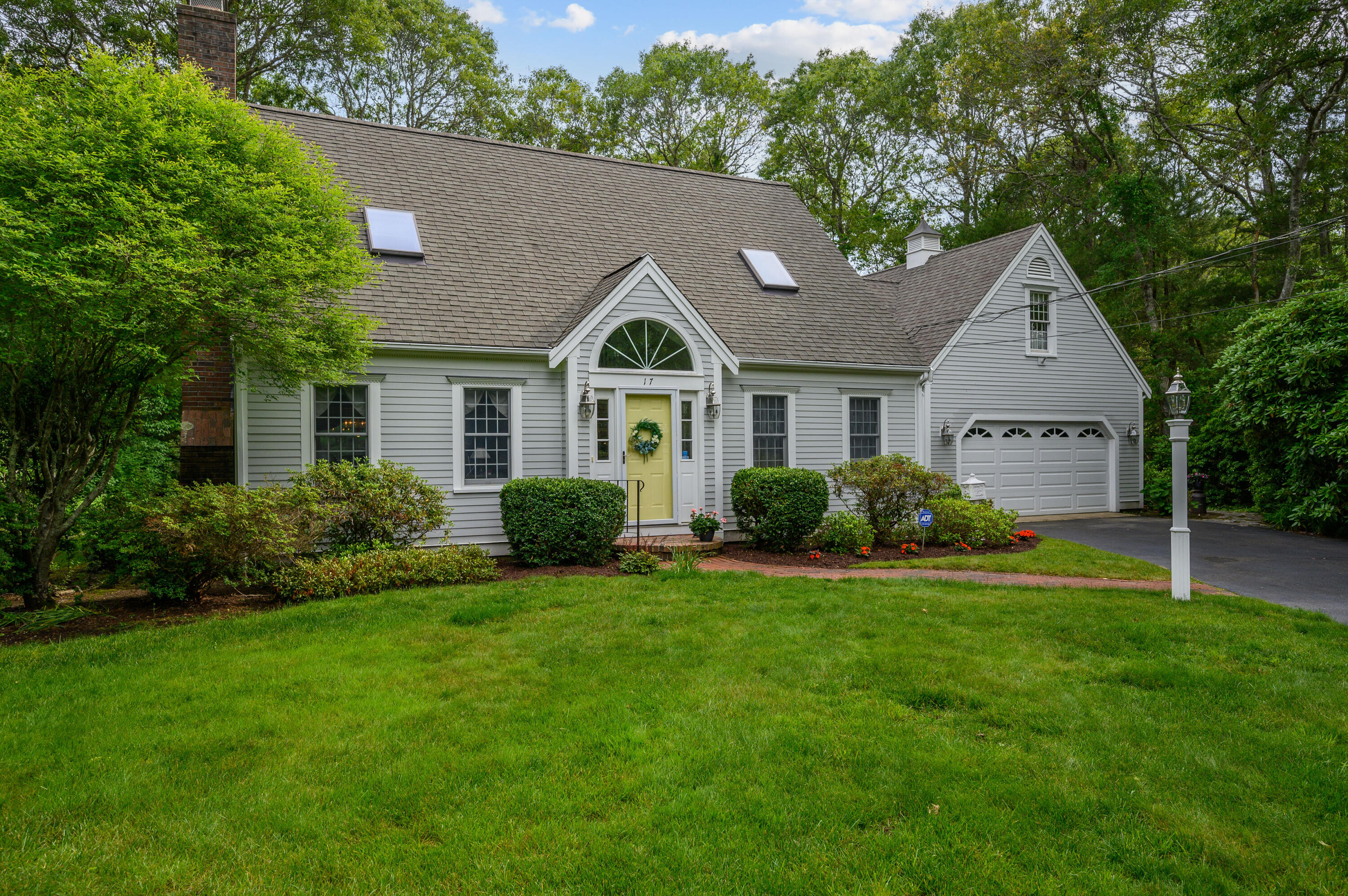 17 Capstan Way Centerville, MA 02632 - Photo 3 of 38 IMG_3818-Edit