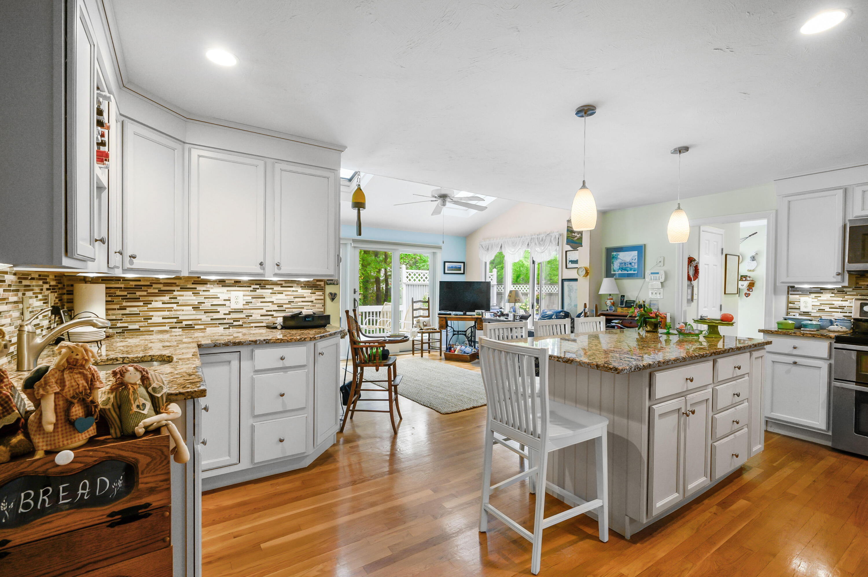 17 Capstan Way Centerville, MA 02632 - Photo 8 of 38 IMG_3992