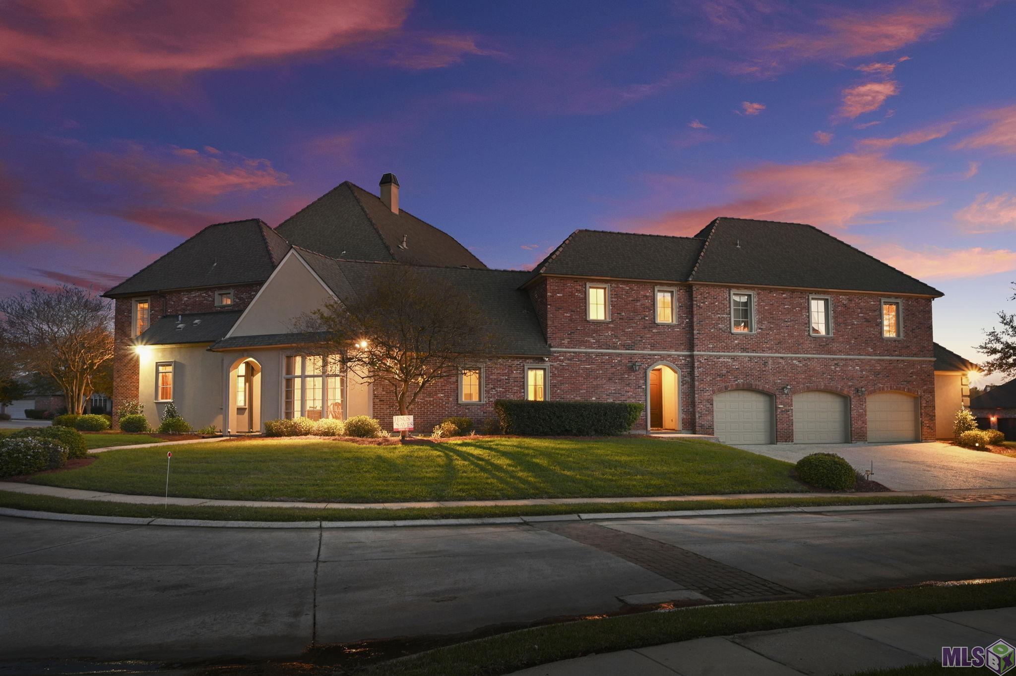 2602 Cedar Lodge Drive Baton Rouge, LA 70809 - Photo 2 of 27