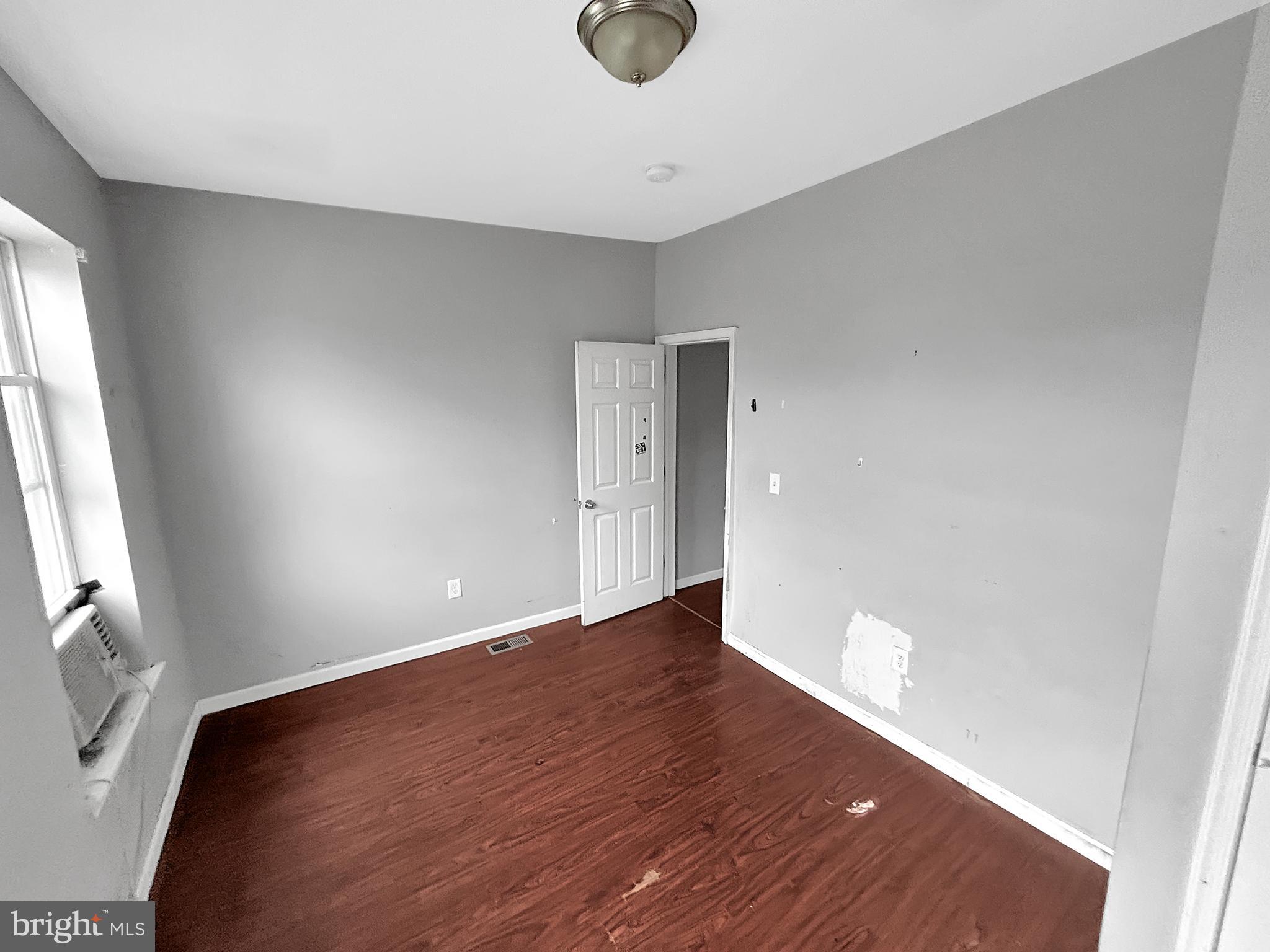 616 Denison Street Baltimore, MD 21229 - Photo 8 of 16 Interior
