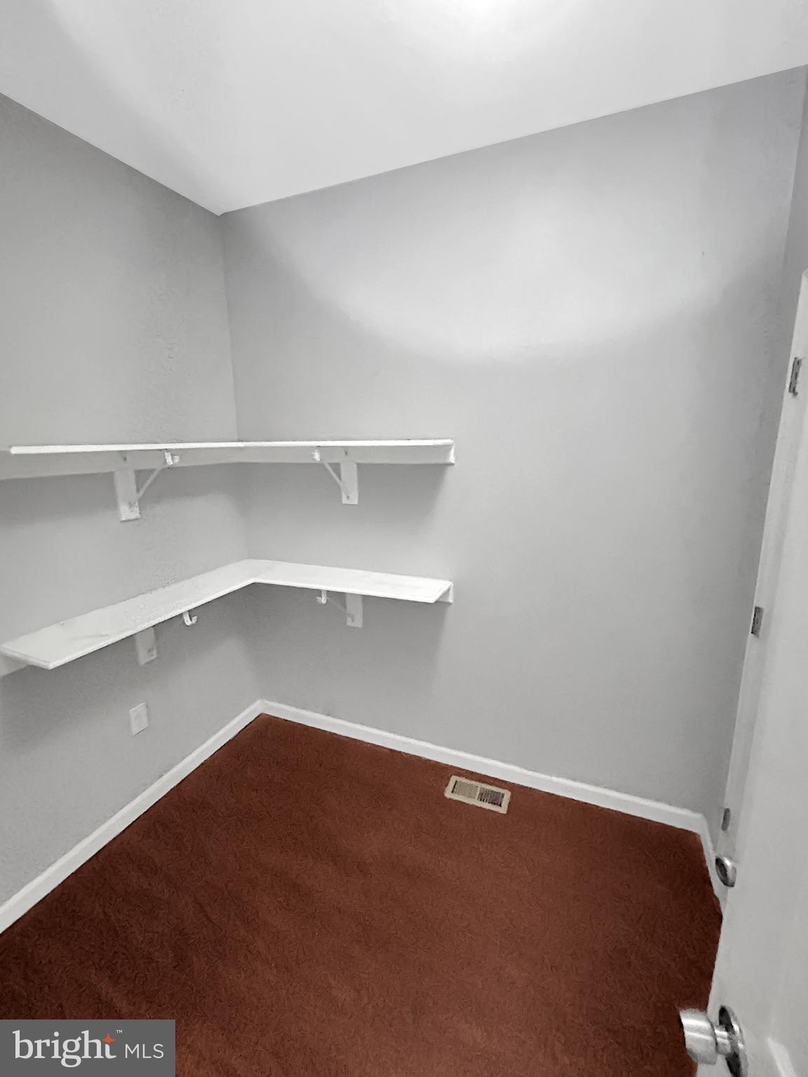 616 Denison Street Baltimore, MD 21229 - Photo 9 of 16 Interior