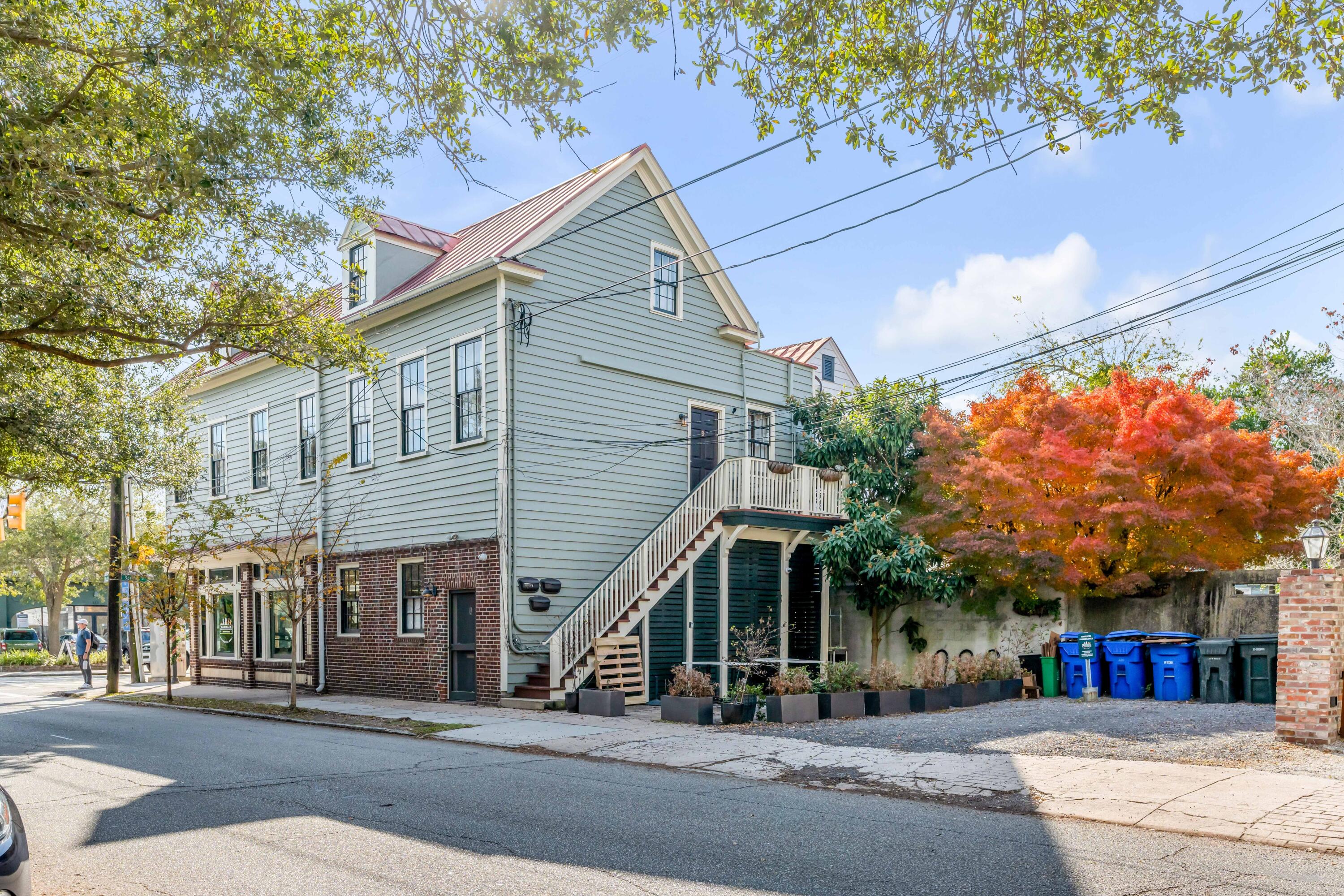 132 Spring Street Charleston, SC 29403 - Photo 3 of 16 IMG_0122