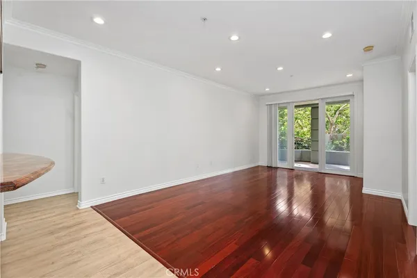 $3,300 | 2243 Martin, Unit 117, Irvine, CA 92612