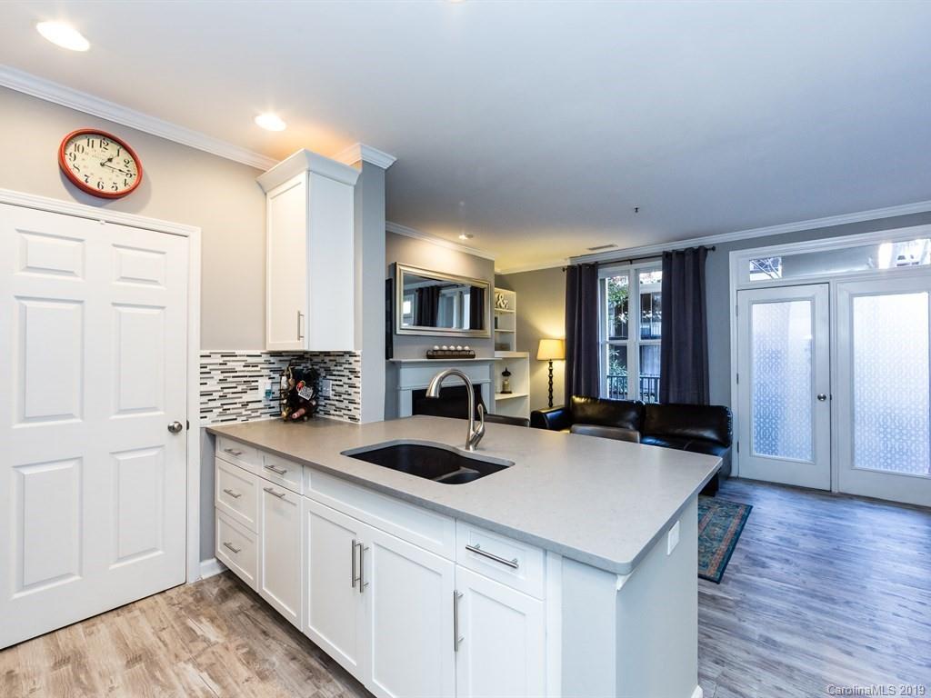 416 Queens Road, Unit 3 Charlotte, NC 28207 - Photo 8 of 33 Gallery Image 8