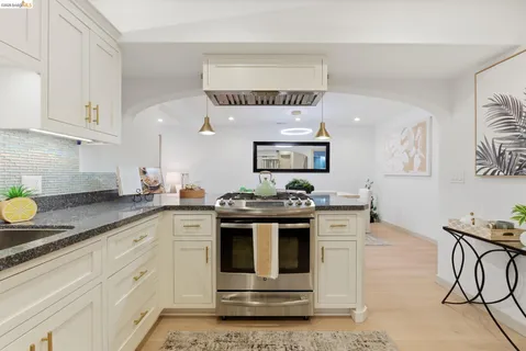 $1,088,000 | 458 Victoria Street, San Francisco, CA 94132