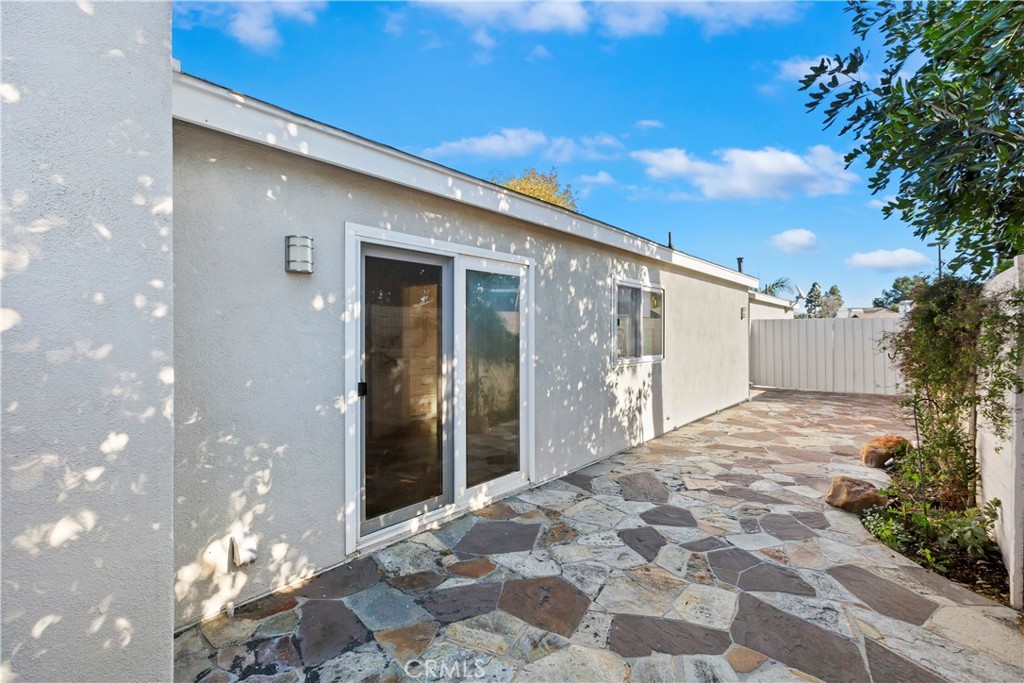 38 Racing Wind Irvine, CA 92614 - Photo 10 of 19 a front view of a house